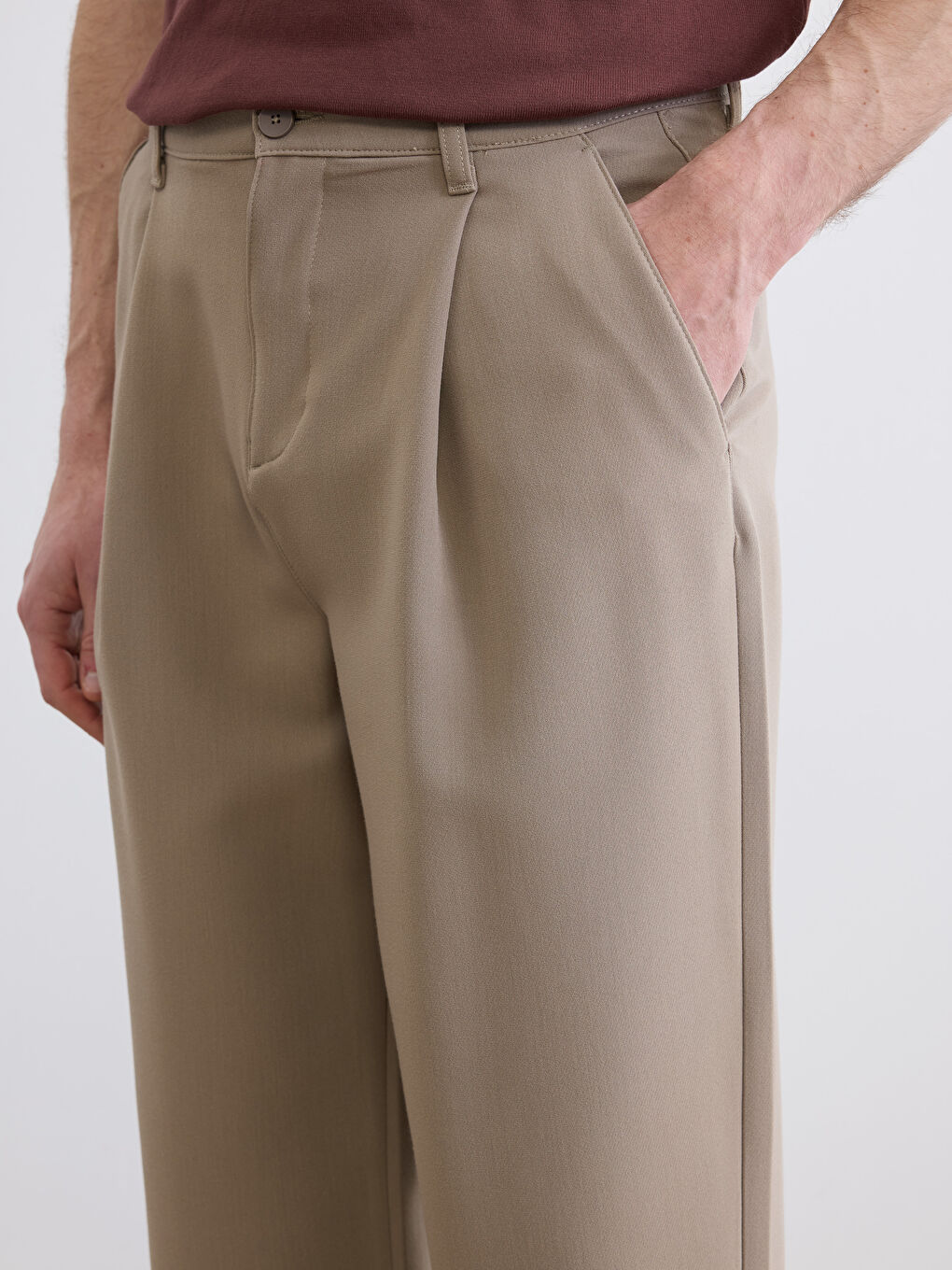 Bej Rahat Kalıp Erkek Pileli Pantolon	-3