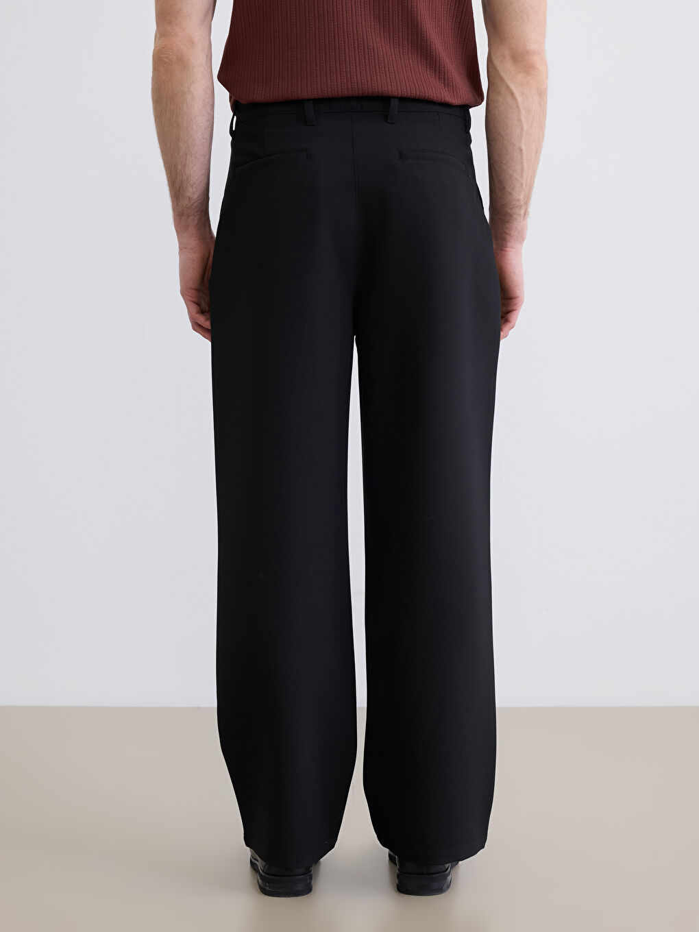 Siyah Rahat Kalıp Erkek Pileli Pantolon	-3