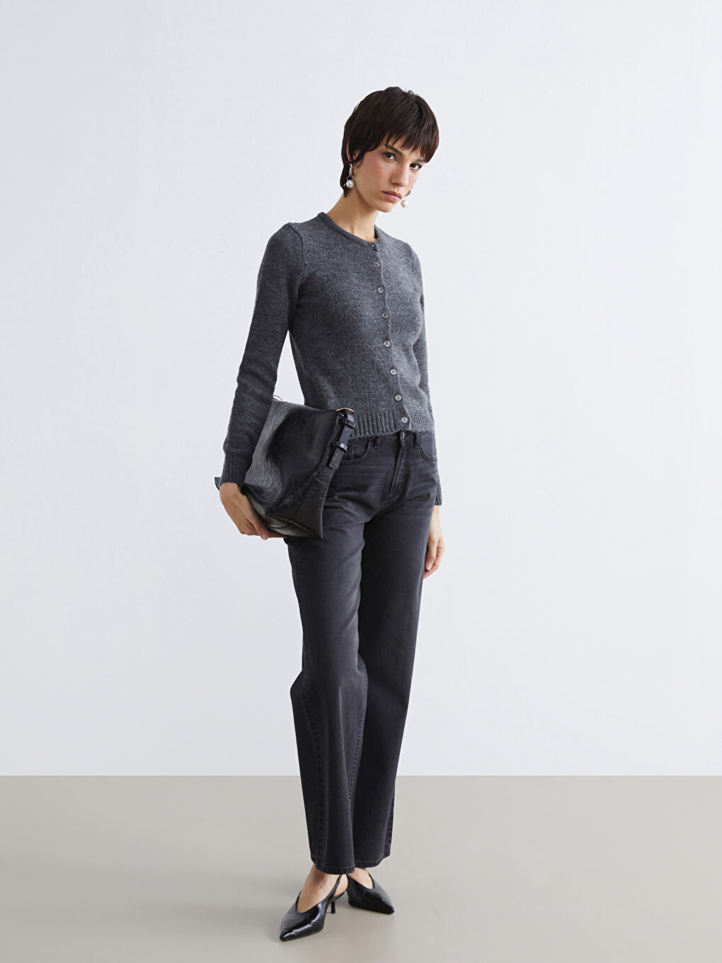 کاردیگان خۆڵه‌مێشی ژن-1