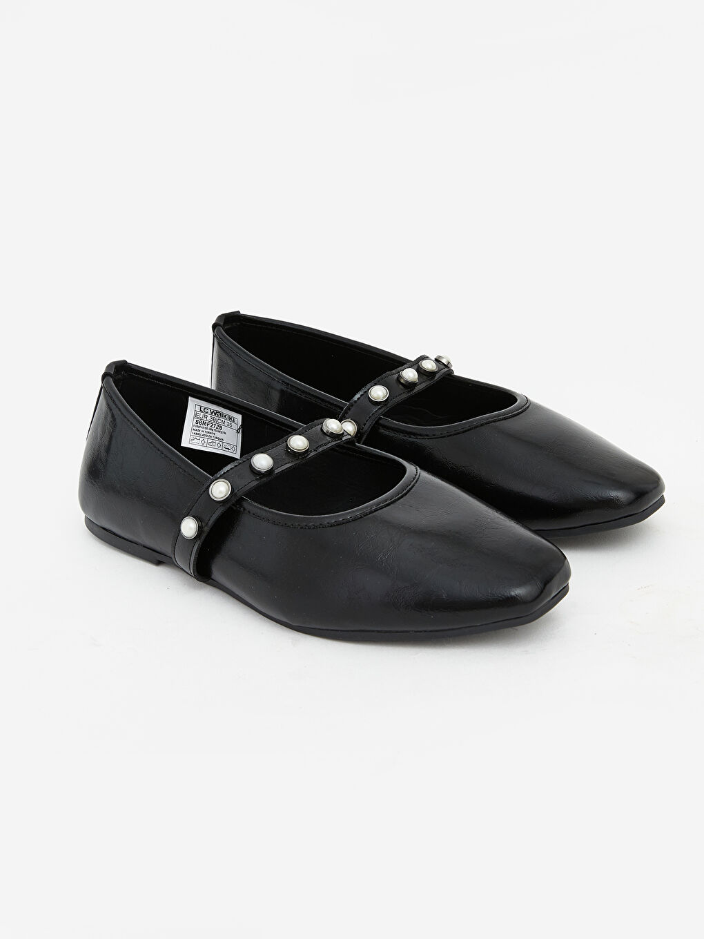 Siyah İnci Detaylı Kadın Kare Burun Babet