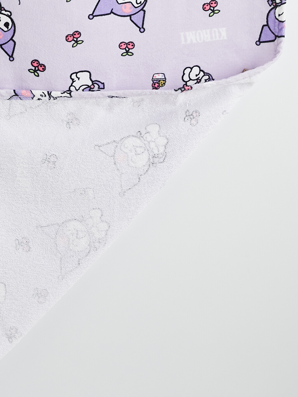 Kuromi Printed Beach Towel 70x150 cm-2