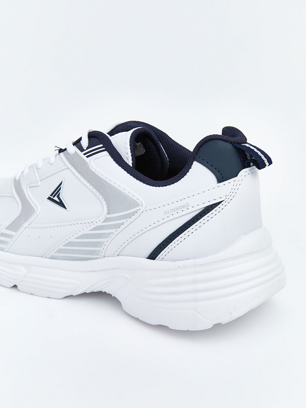 Beyaz Bağcıklı Kalın Tabanlı Erkek Spor Ayakkabı-4