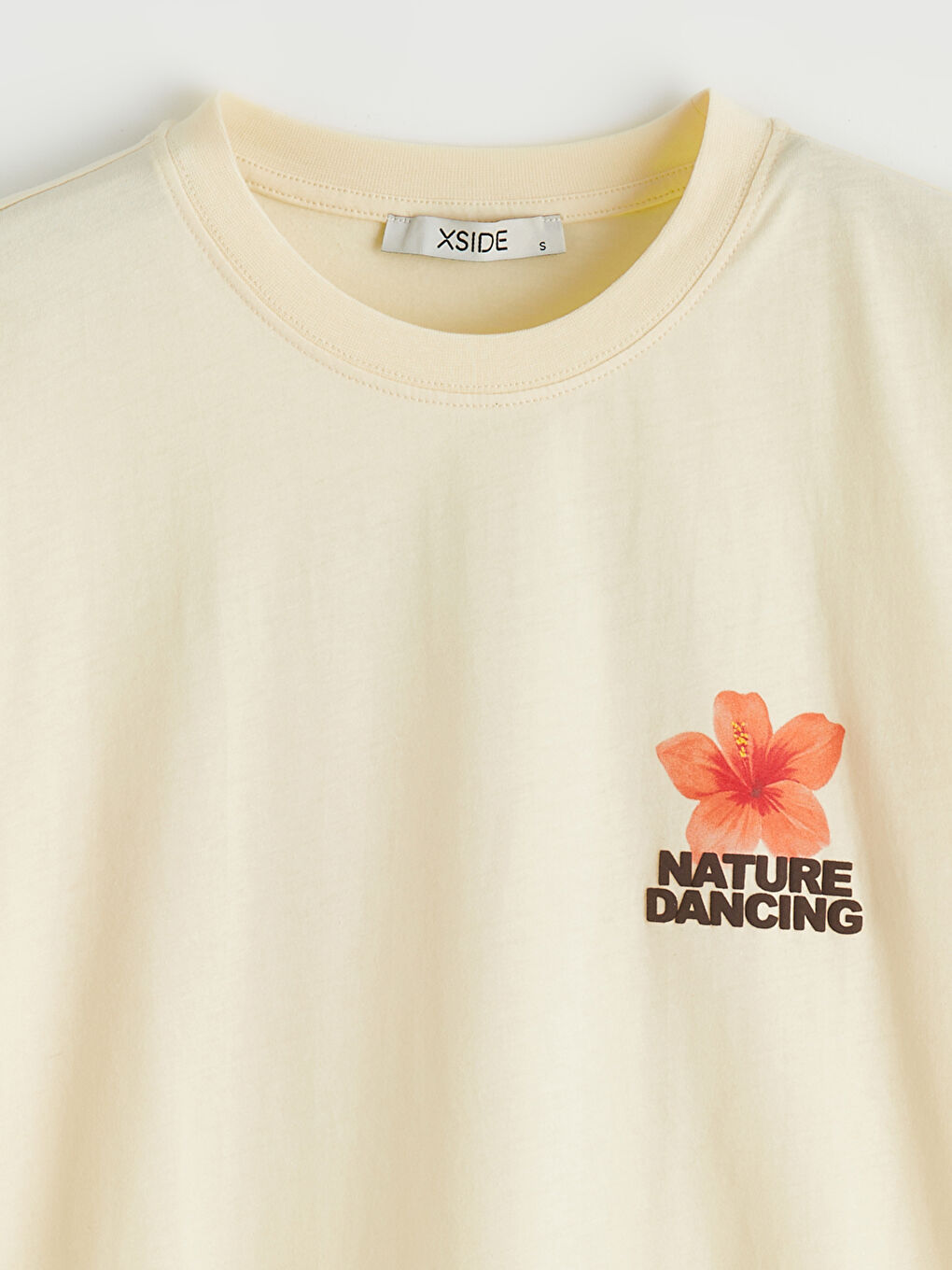 Sarı Bisiklet Yaka Baskılı Kadın Tişört-1