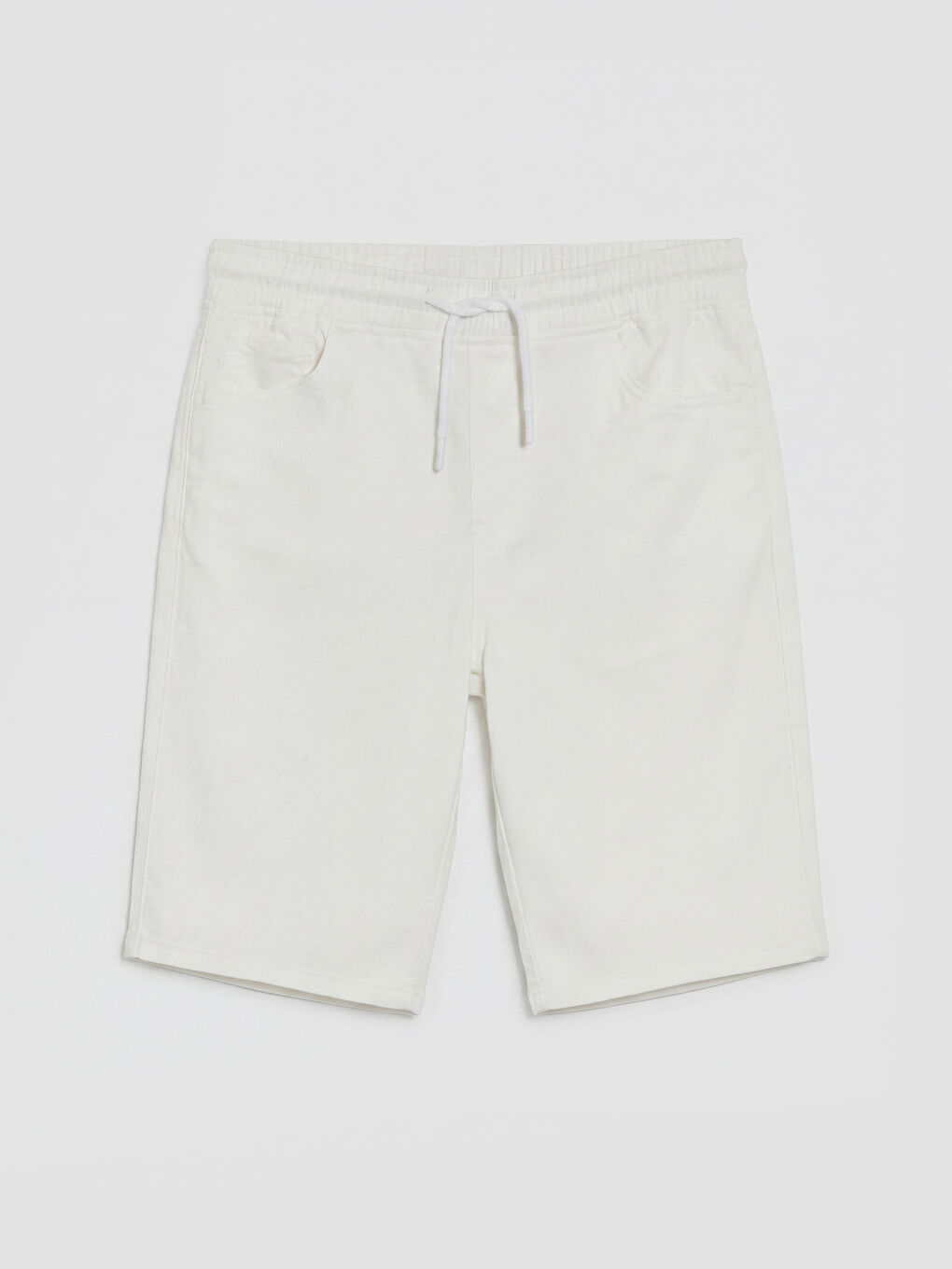 Beyaz Standart Kalıp Erkek Jean Şort