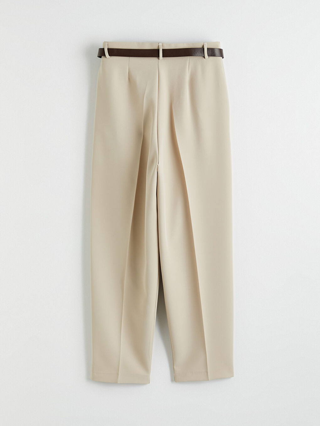 Bej Beli Kemerli Pileli Kadın Kumaş Pantolon-6