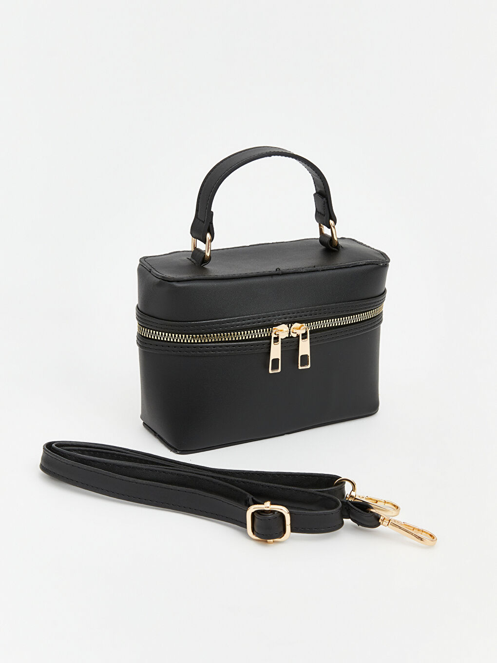 Siyah Deri Görünümlü Kadın Omuz Çantası-3