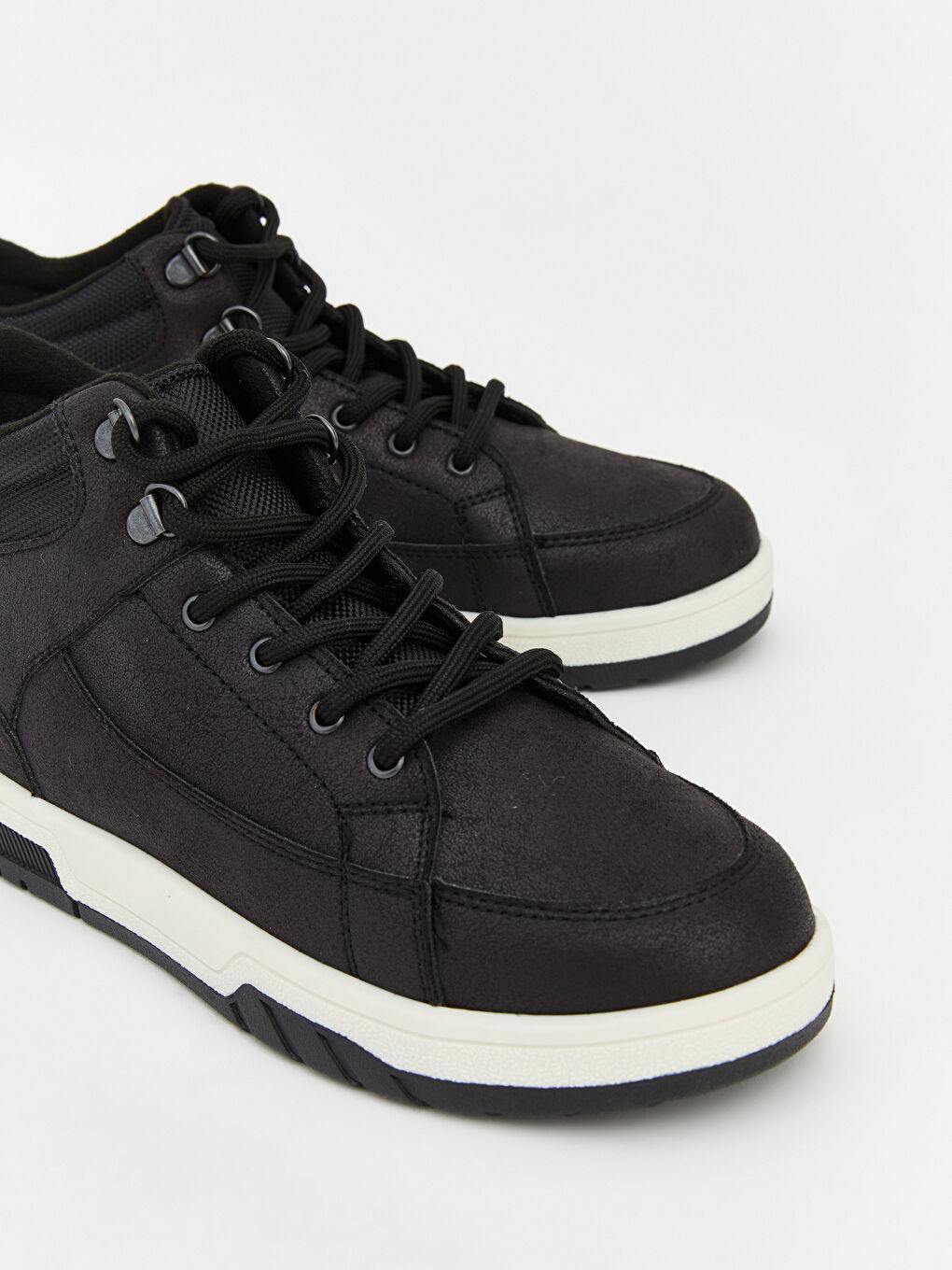 Siyah Bağcıklı Bilek Boy Erkek Çocuk Spor Ayakkabı-2