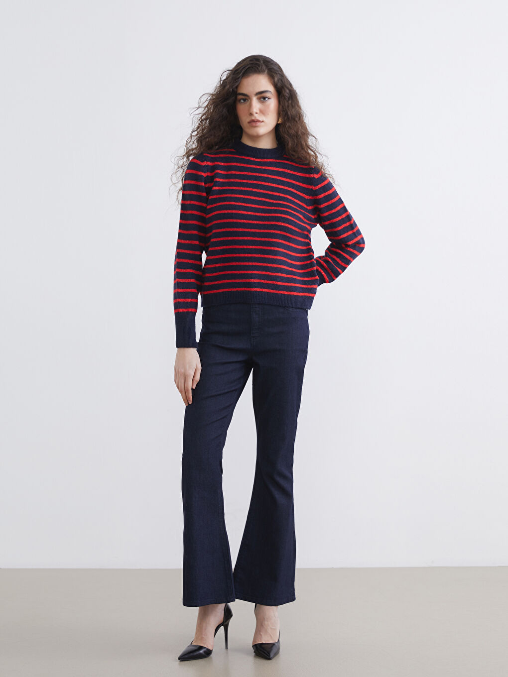 Kırmızı Bisiklet Yaka Çizgili Kadın Triko Kazak-1