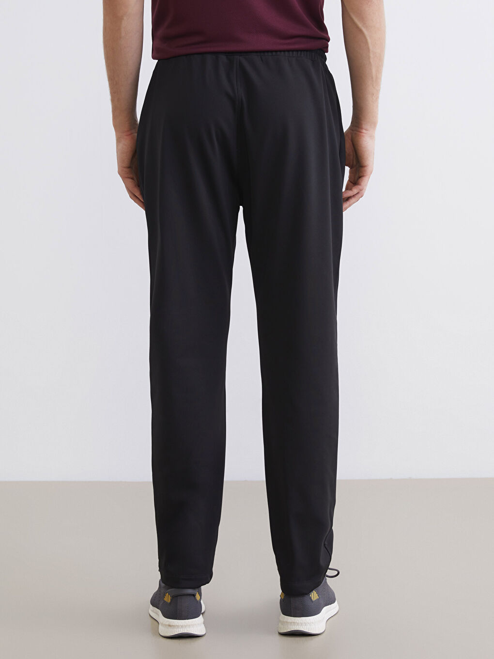 Siyah Standart Kalıp Erkek Eşofman Altı-3