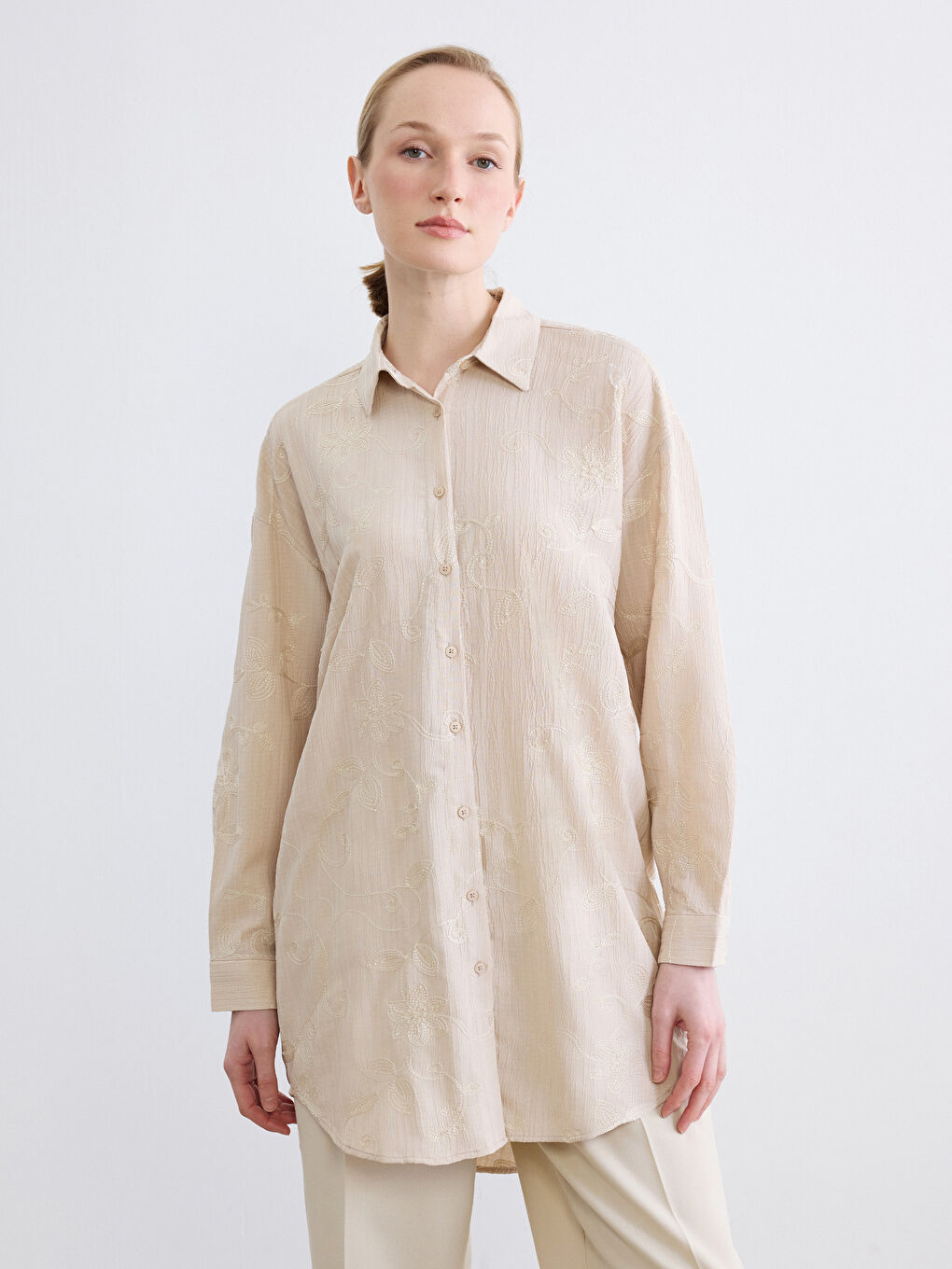 Bej Nakışlı Kadın Gömlek Tunik