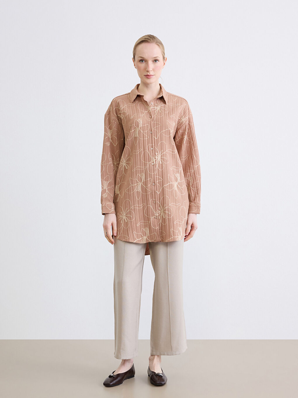 Kahverengi Nakışlı Kadın Gömlek Tunik-1