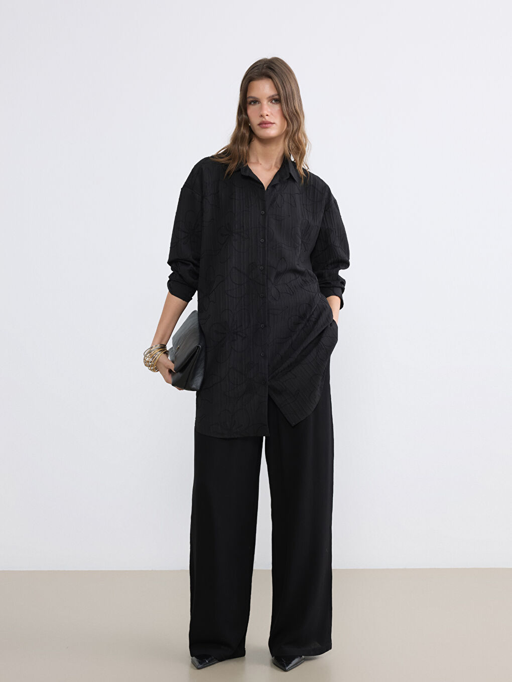 Siyah Nakışlı Kadın Gömlek Tunik-1