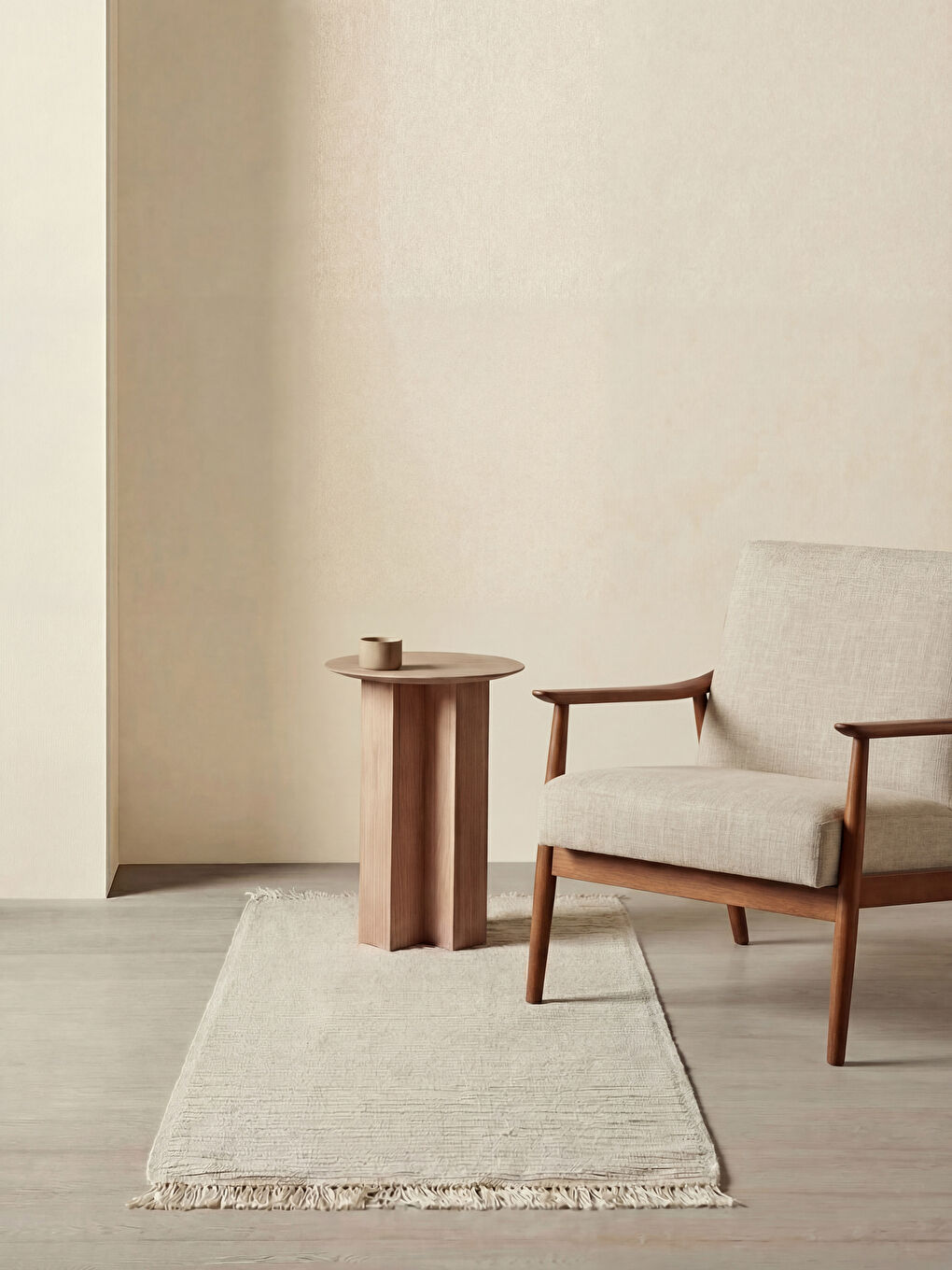 Ekru Püsküllü ve Çizgili Desenli Halı