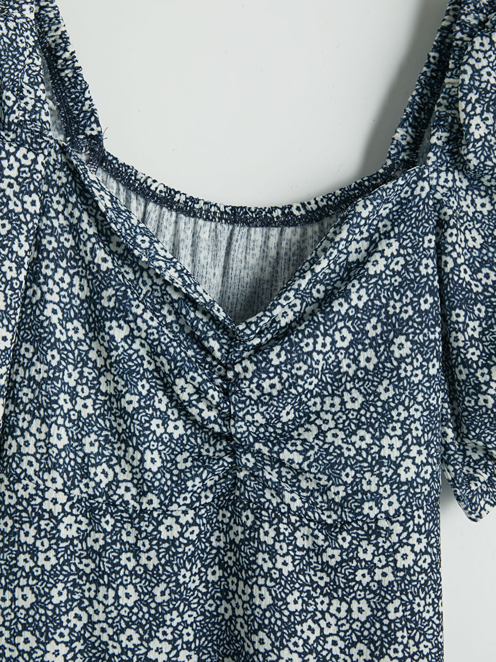 Sweetheart Neckline Floral Puff Sleeve Dress-6