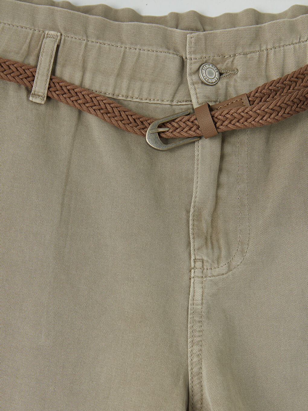 Haki Beli Kemerli Loose Fit Kadın Jean Şort-2