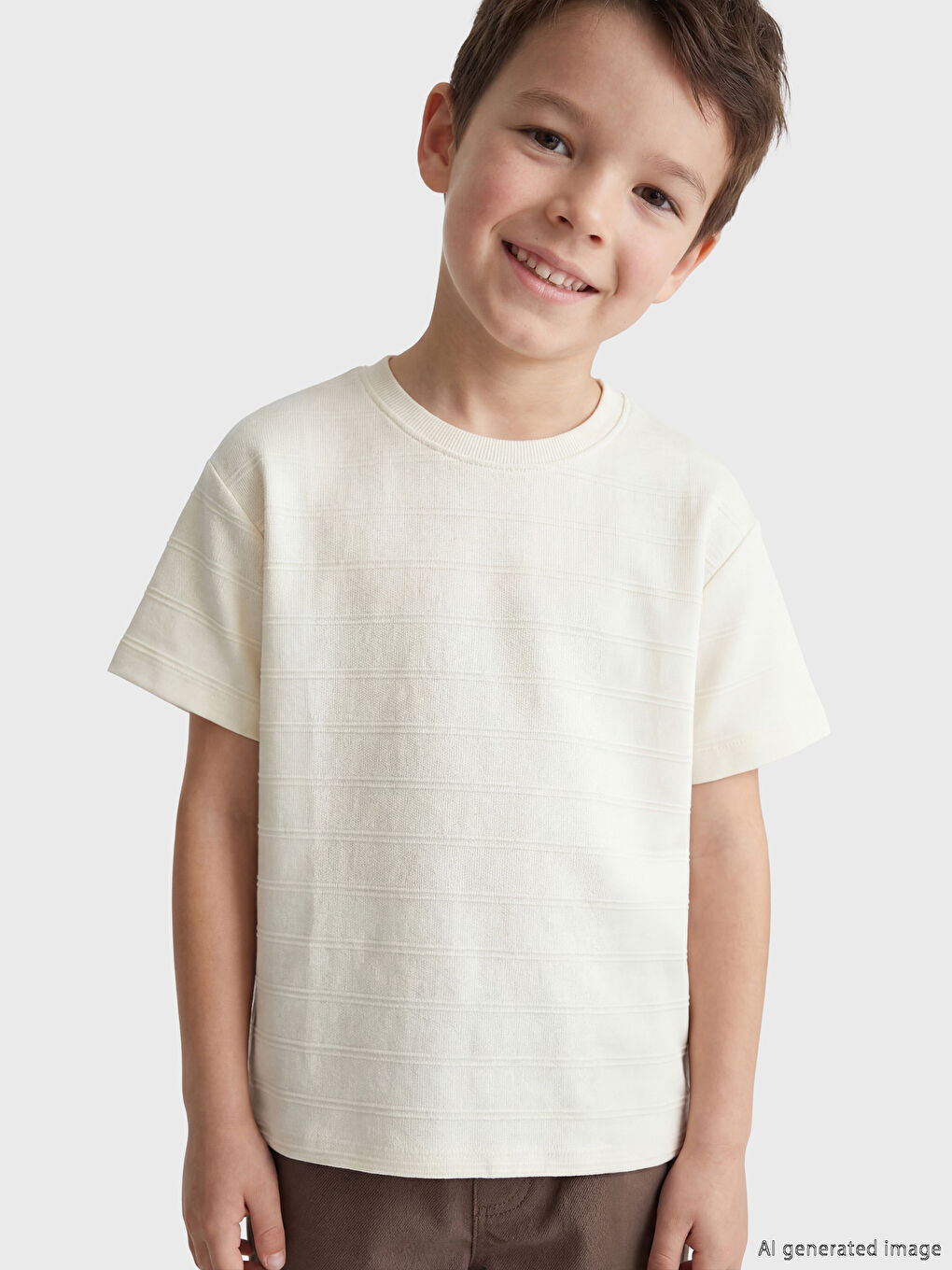 Majica sa okruglim izrezom i prugama za dečake