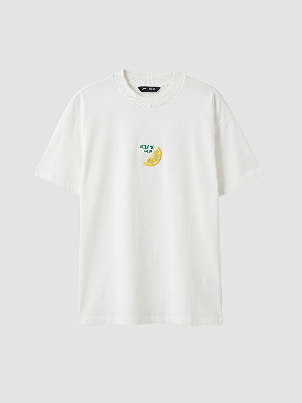 Beyaz Bisiklet Yaka Limon Nakışlı Kadın Tişört