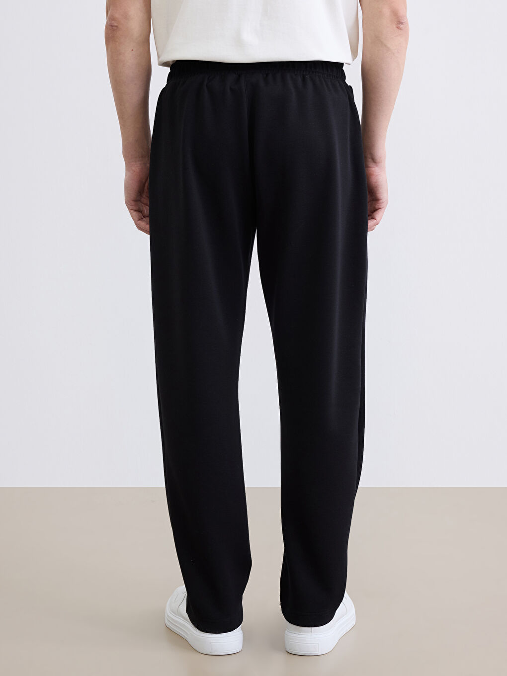 Siyah Standart Kalıp Soft Touch Erkek Eşofman Altı-3