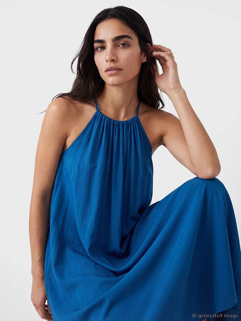 Жена Синьо Рокля-1