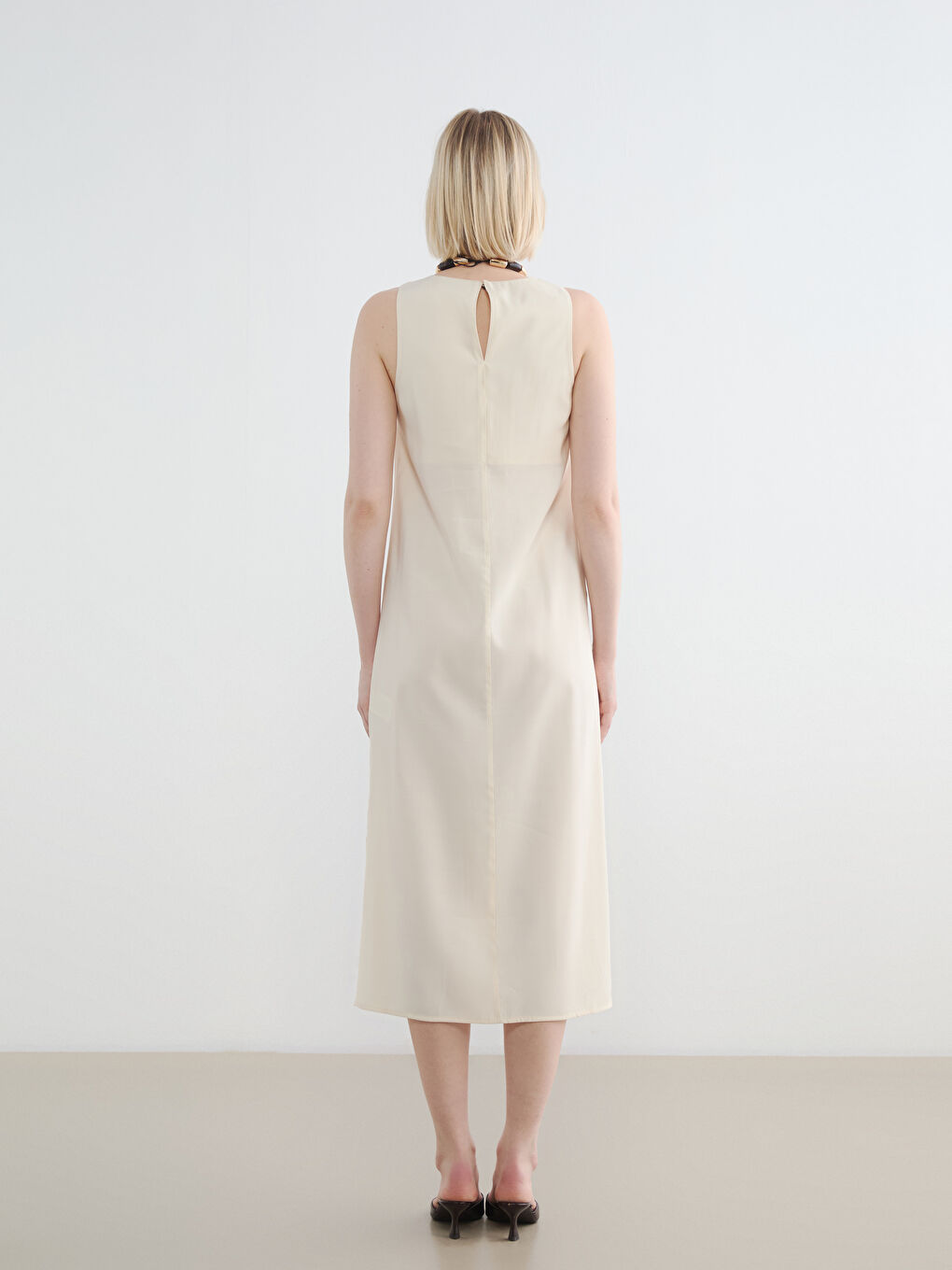 Crew Neck Slit Detail Dress-3