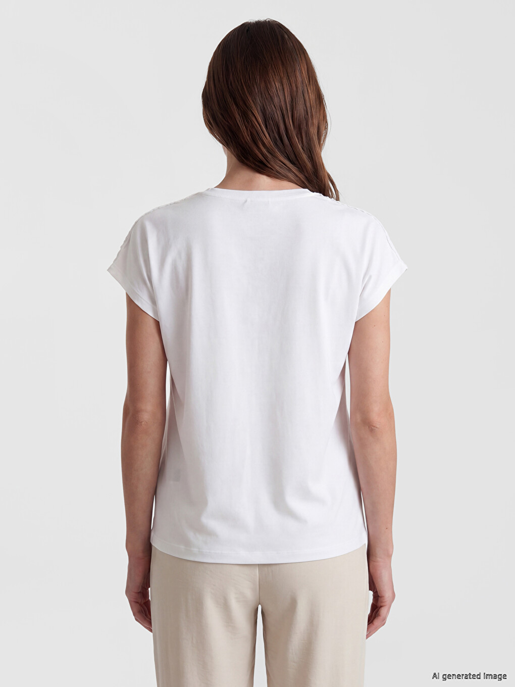 Tricou de damă cu dantelă, cu decolteu în V-3