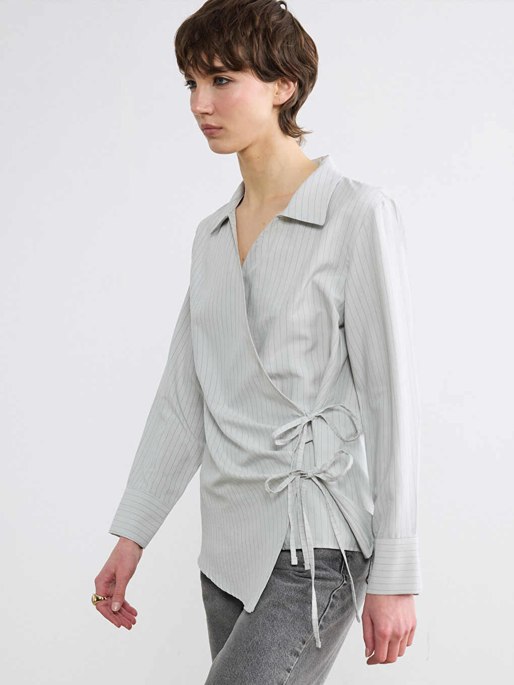 Yeşil Kruvaze Kesim Bağlama Detaylı Kadın Gömlek