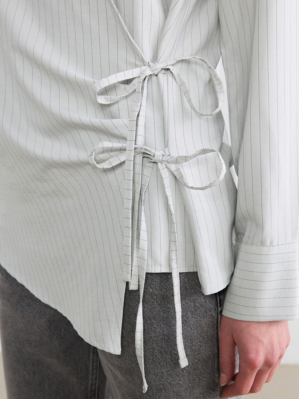 Yeşil Kruvaze Kesim Bağlama Detaylı Kadın Gömlek-2