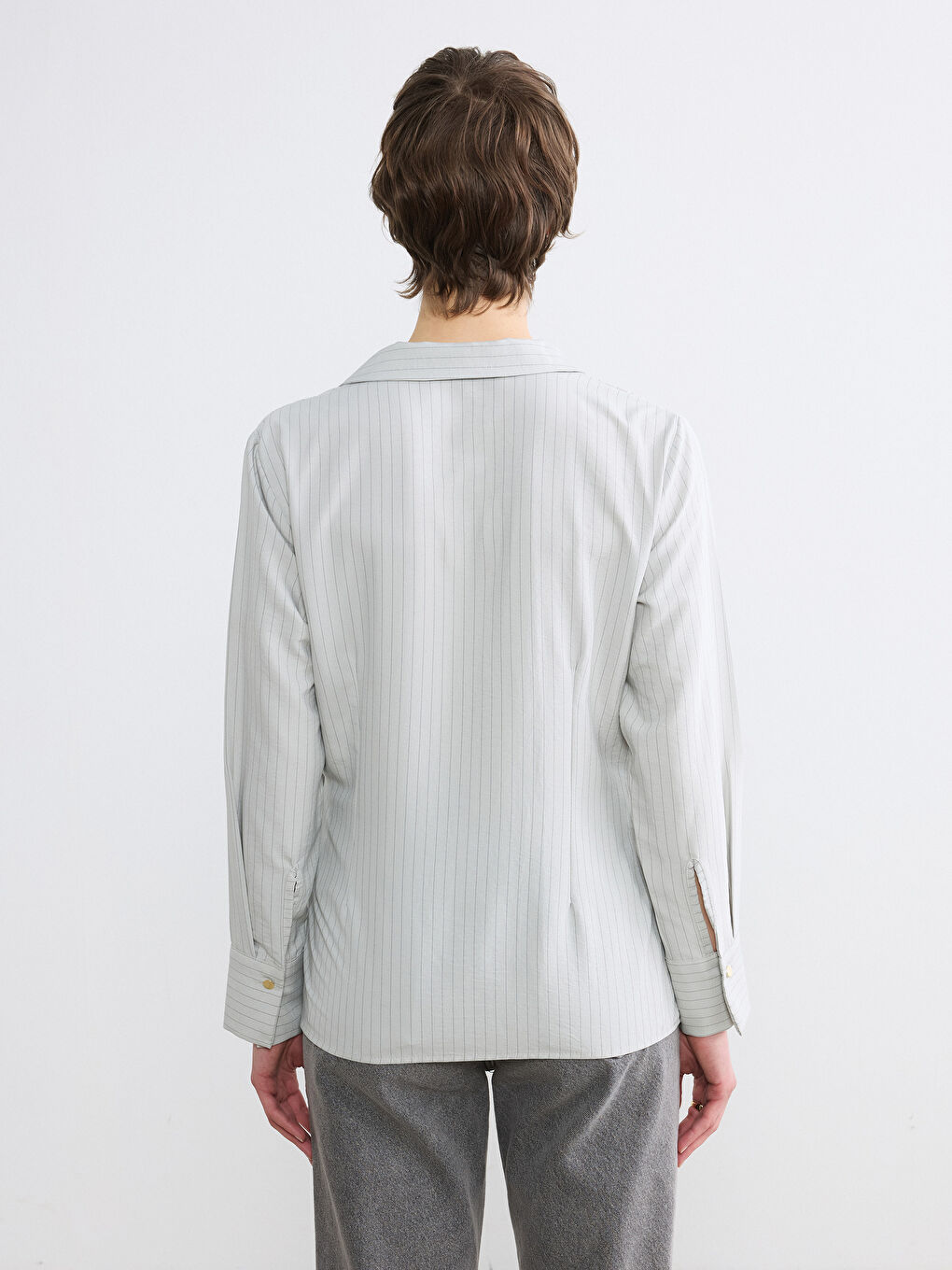 Yeşil Kruvaze Kesim Bağlama Detaylı Kadın Gömlek-3