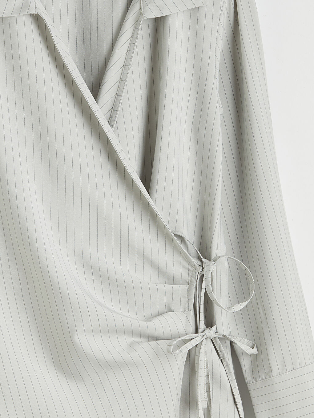 Yeşil Kruvaze Kesim Bağlama Detaylı Kadın Gömlek-1