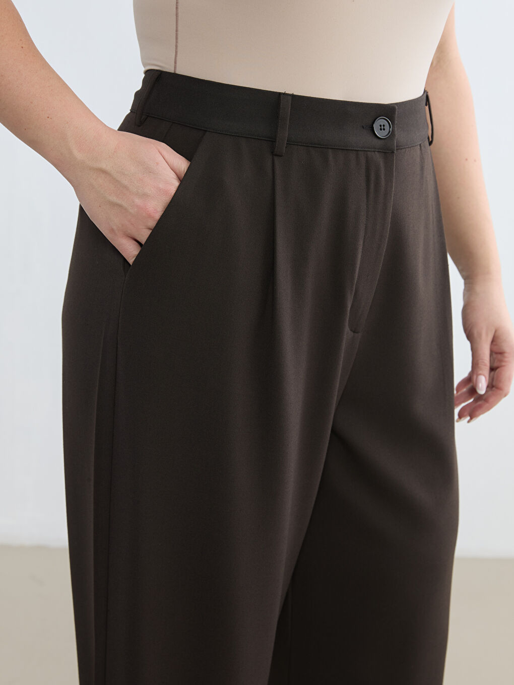 Kahverengi Geniş Paça Kadın Klasik Pantolon	-2