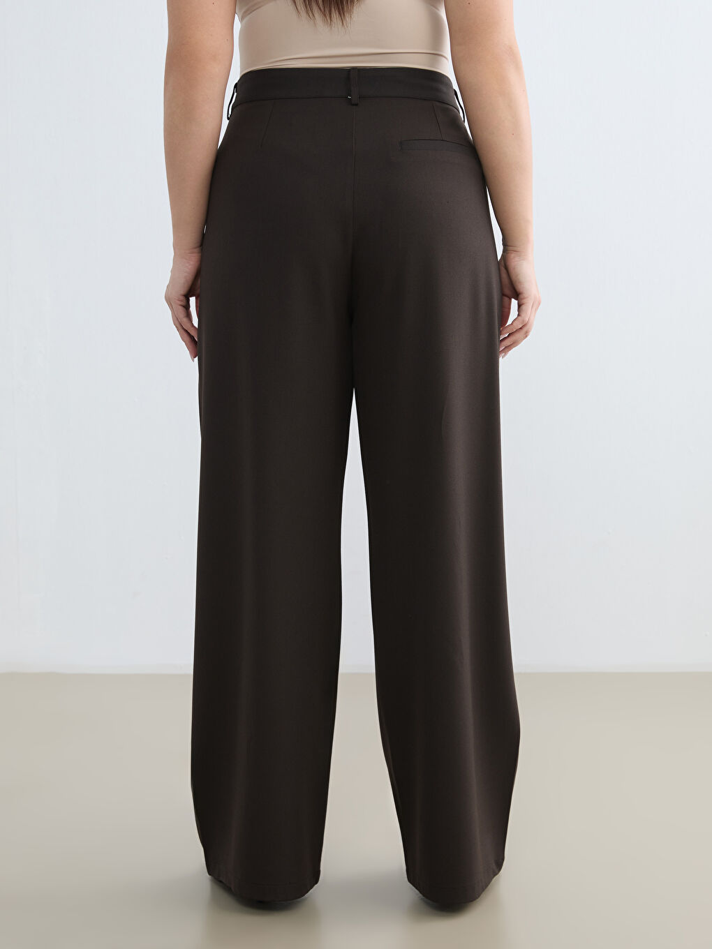 Kahverengi Geniş Paça Kadın Klasik Pantolon	-3