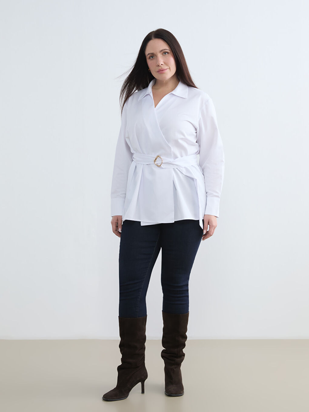 Beyaz Büyük Beden Gömlek Yaka Beli Kemerli Saten Bluz-1