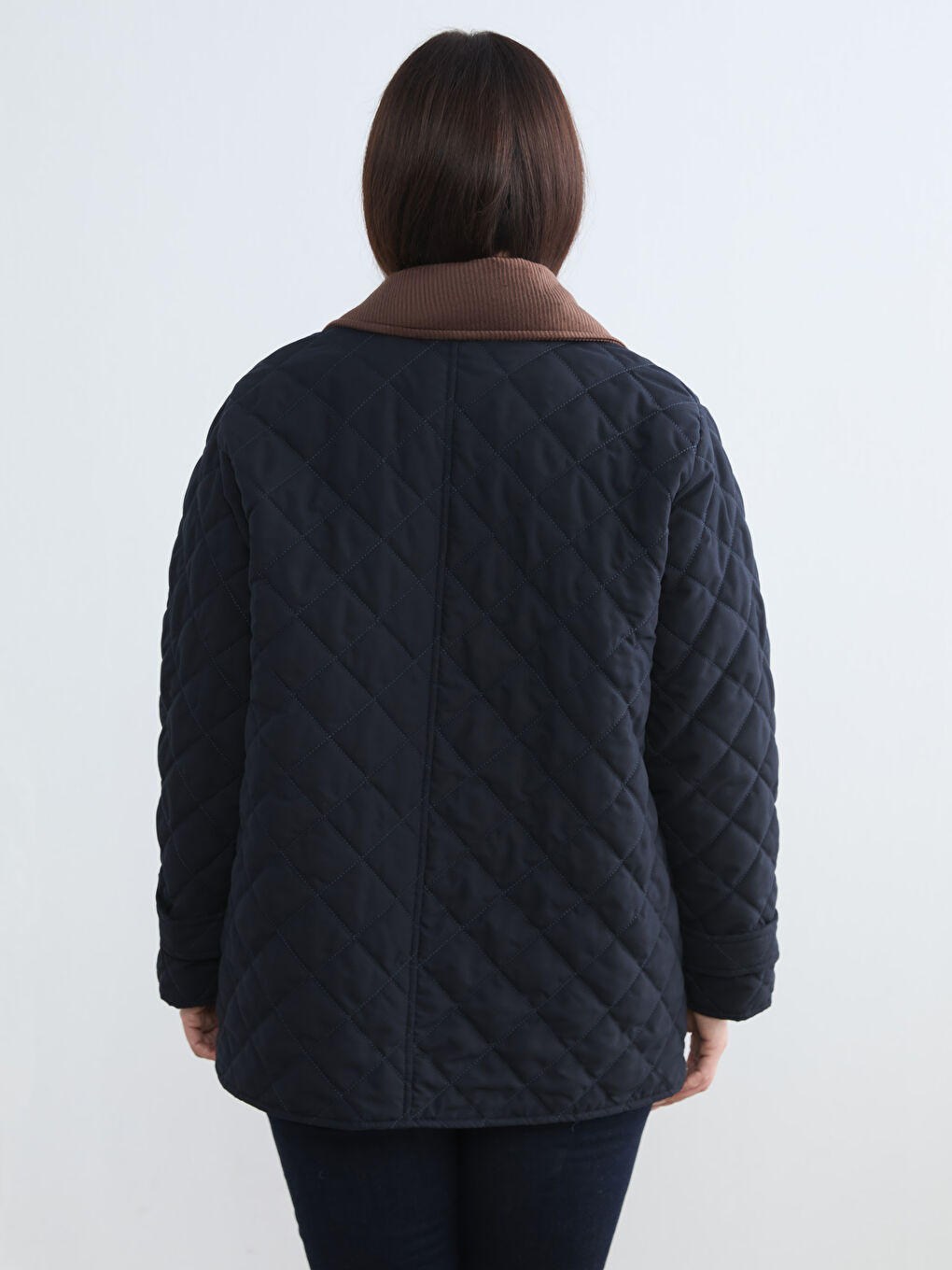 Lacivert Büyük Beden Kadife Yaka Kapitone Kadın Mont-4