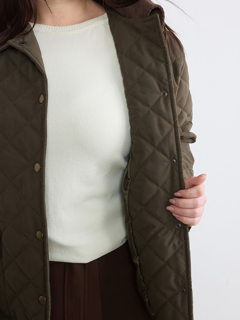 Haki Büyük Beden Kadife Yaka Kapitone Kadın Mont-2