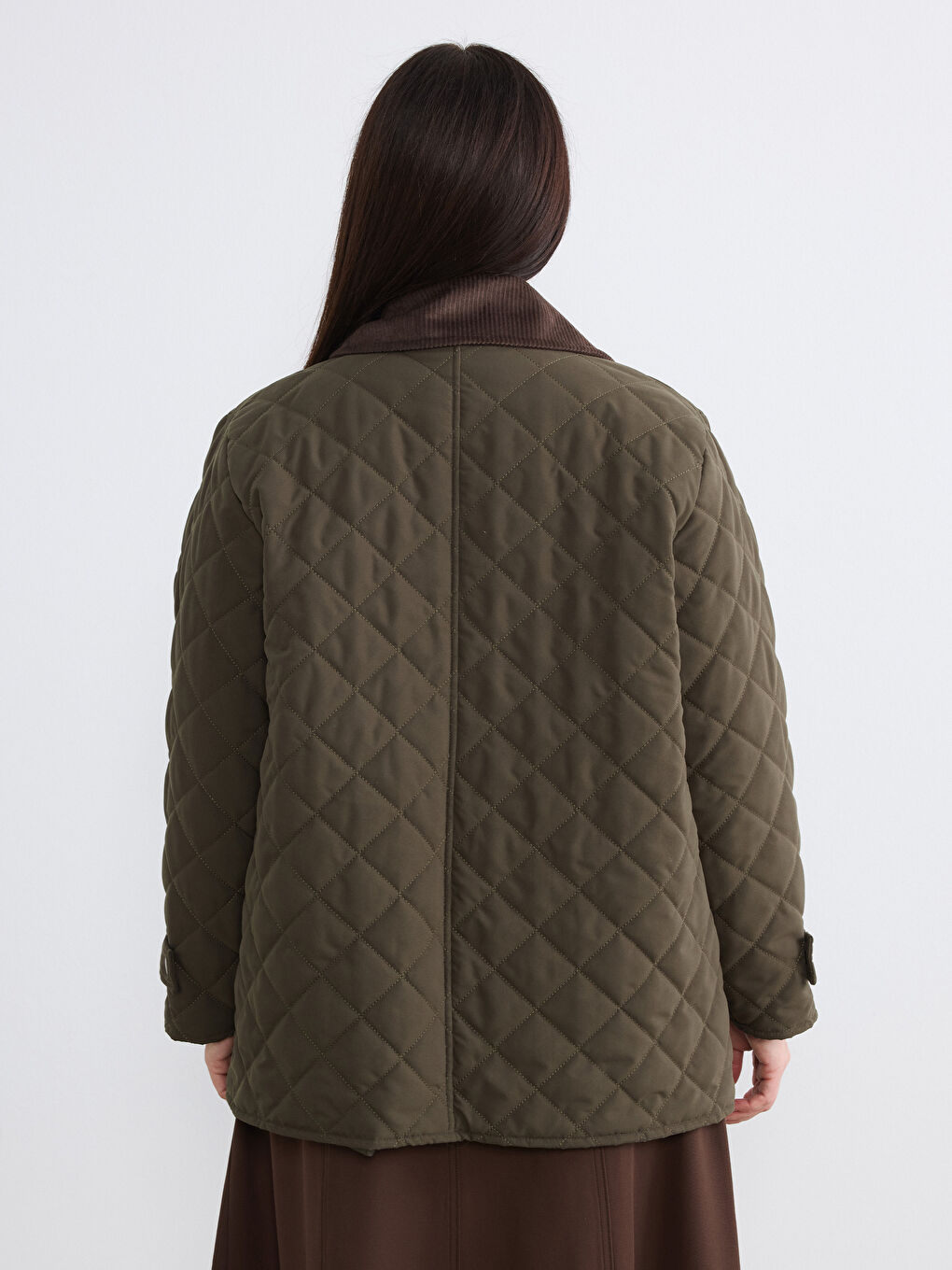 Haki Büyük Beden Kadife Yaka Kapitone Kadın Mont-4