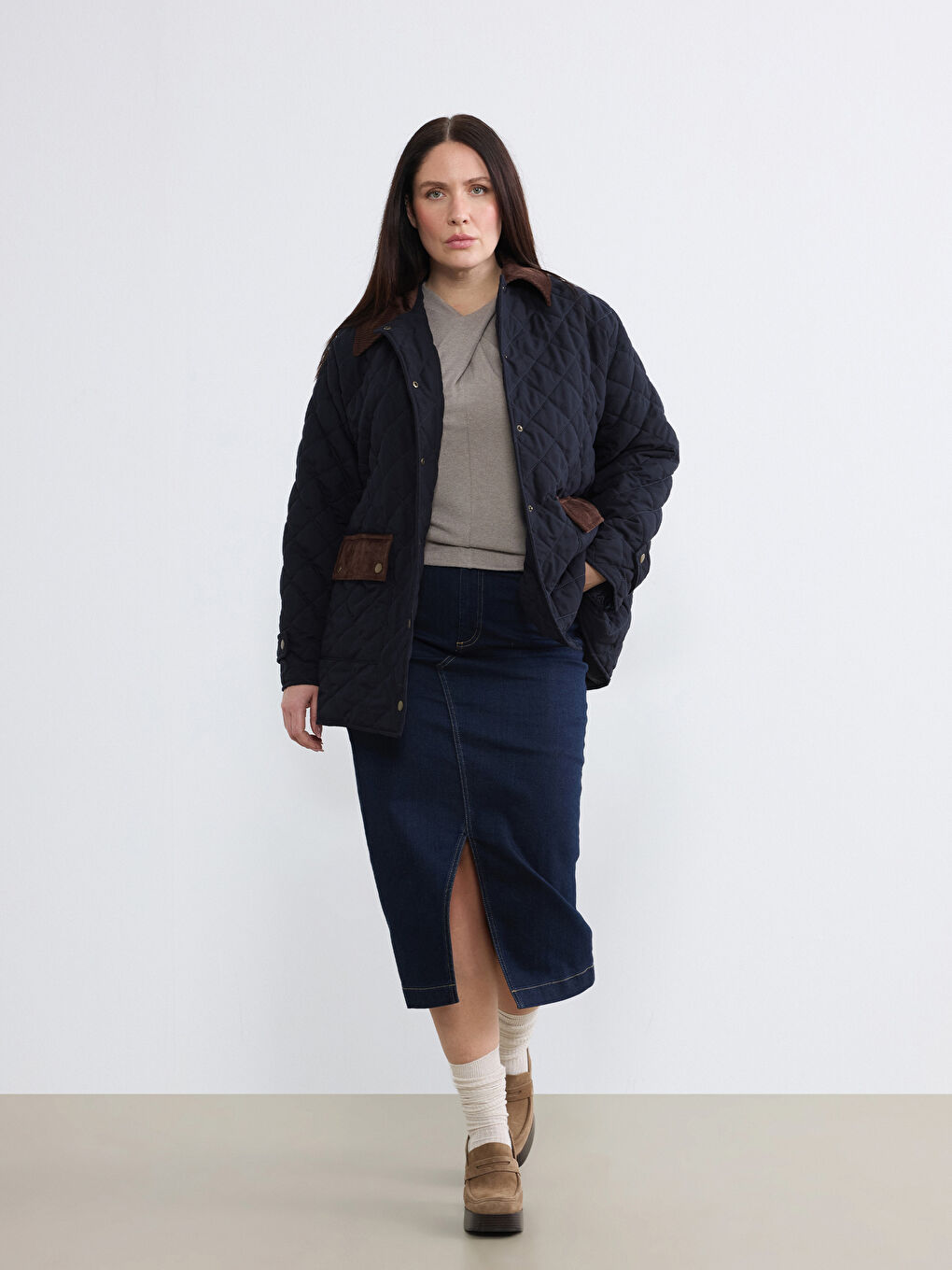 Lacivert Büyük Beden Kadife Yaka Kapitone Kadın Mont-1