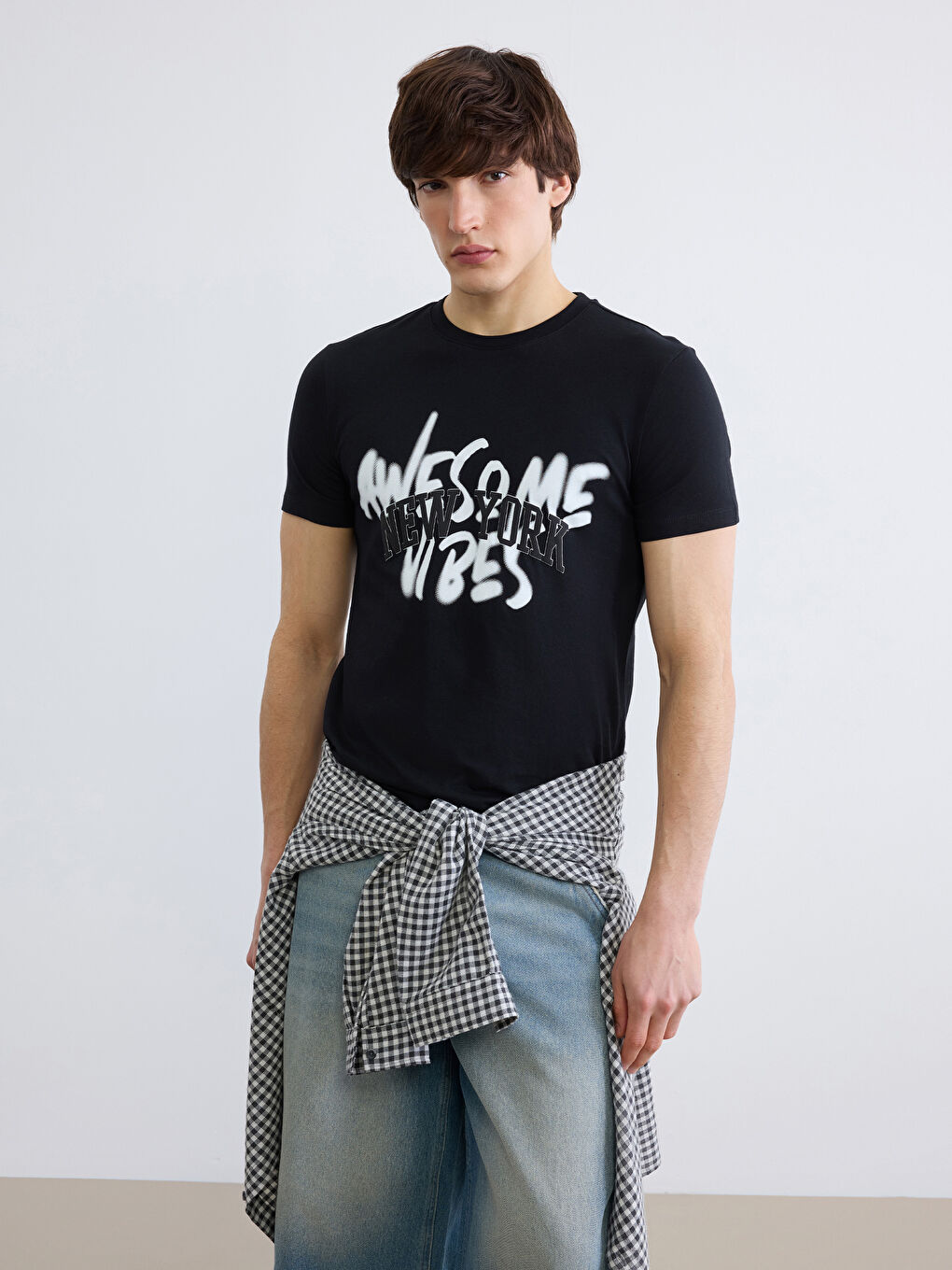 Siyah Bisiklet Yaka New York Baskılı Erkek Tişört