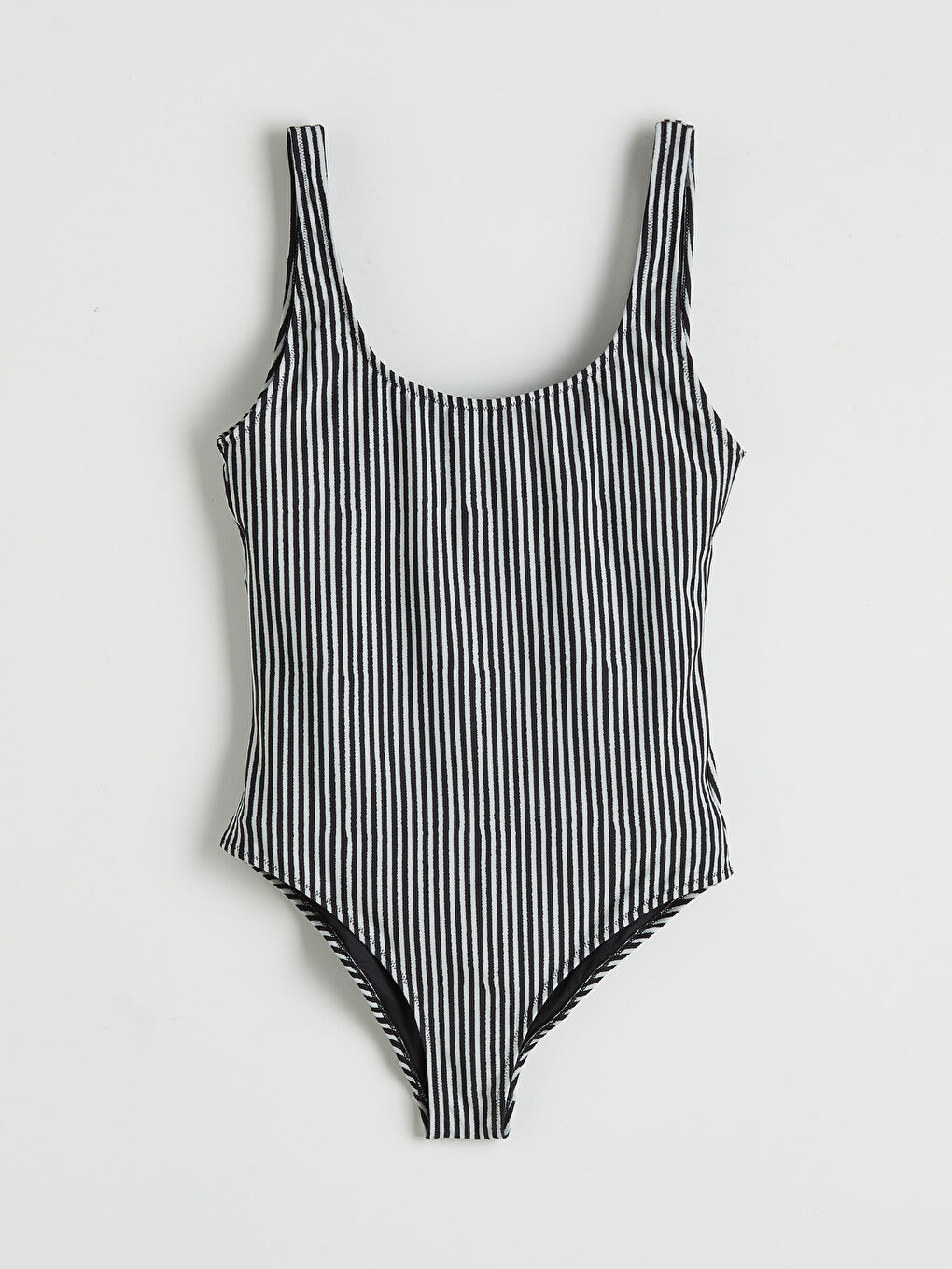 Siyah Dikişli Pedli Çizgili Kadın Mayo