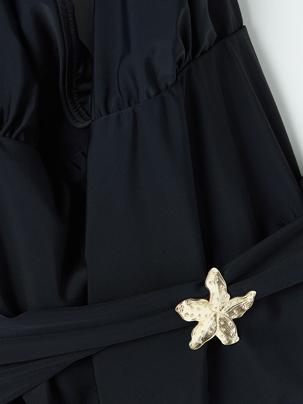 Siyah Boyundan Bağlamalı Kadın Mayo-2