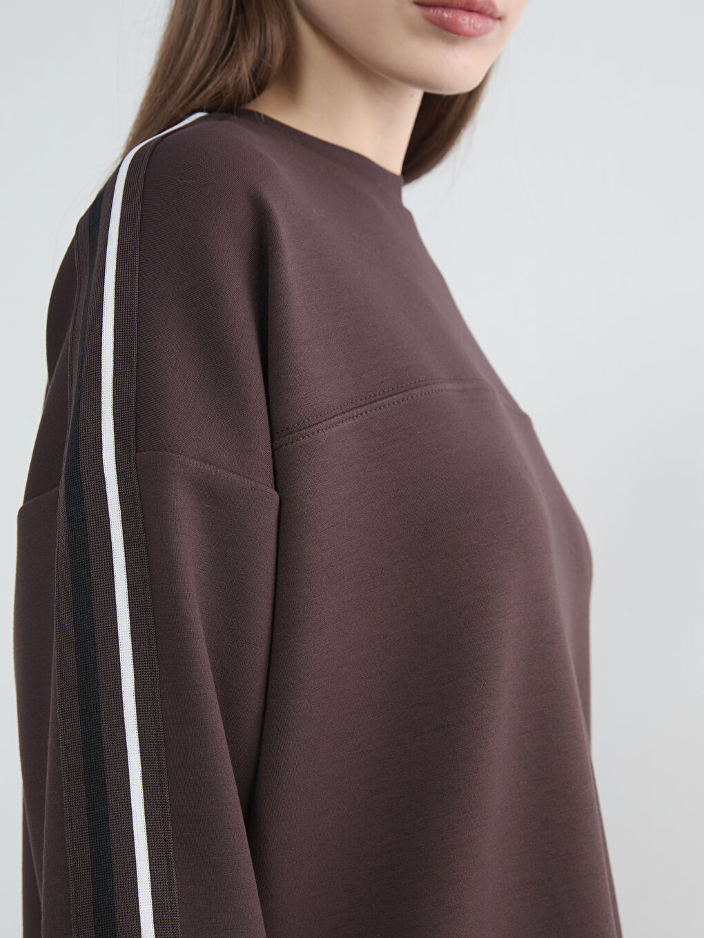 Kahverengi Bisiklet Yaka Oversize Kadın Sweatshirt Tunik-2