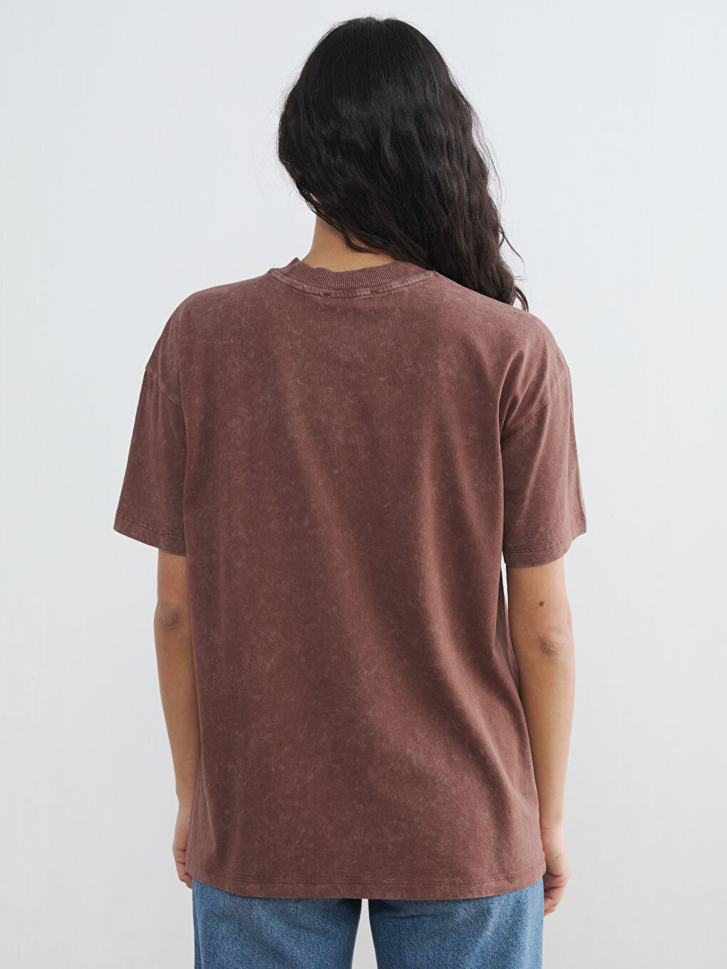 Kahverengi Bisiklet Yaka New York Baskılı Kadın Tişört	-3