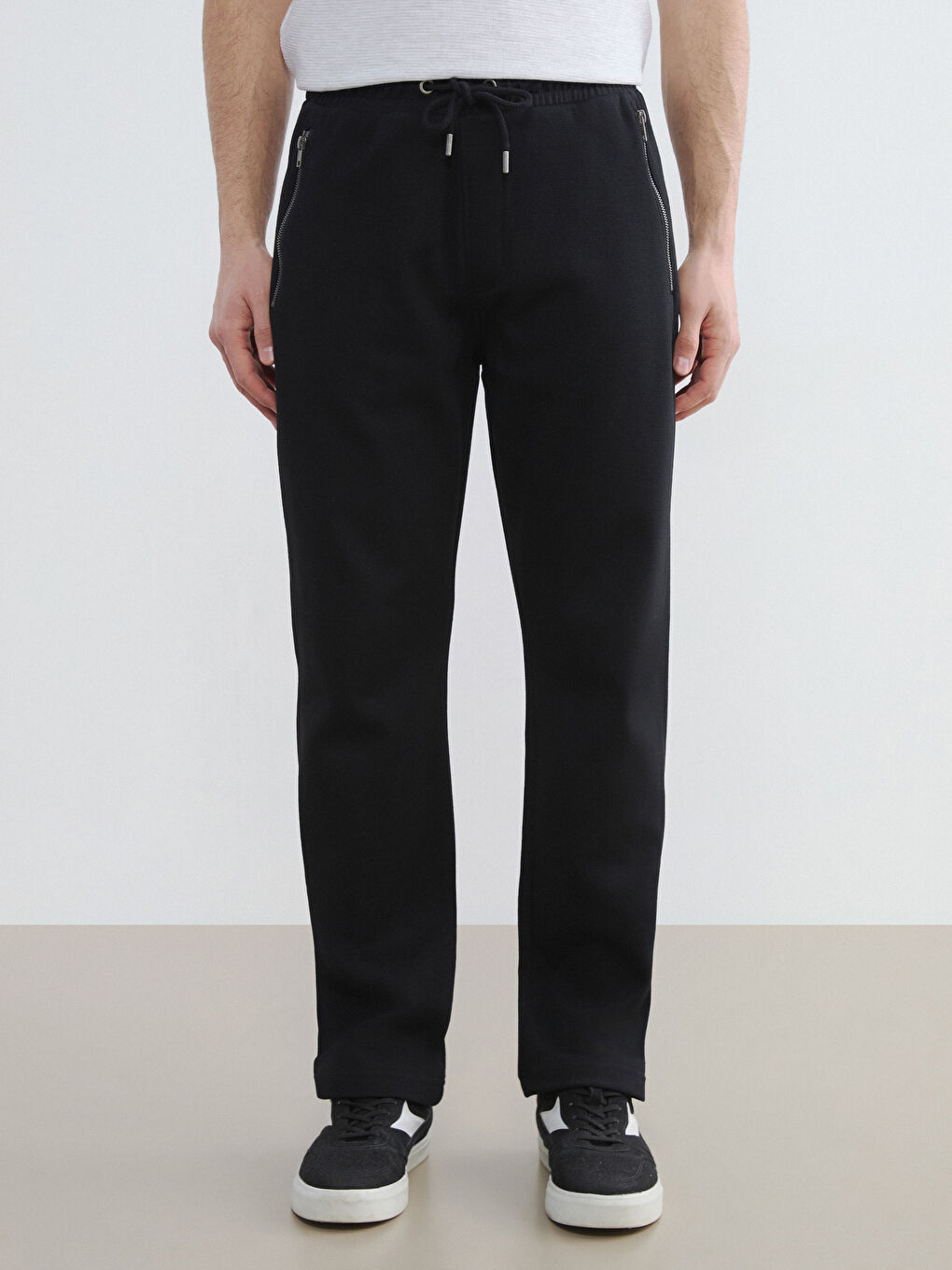 Siyah Standart Kalıp Erkek Eşofman Altı-2