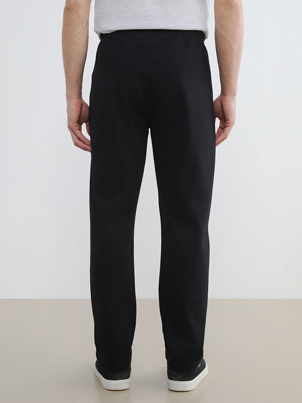 Siyah Standart Kalıp Erkek Eşofman Altı-4