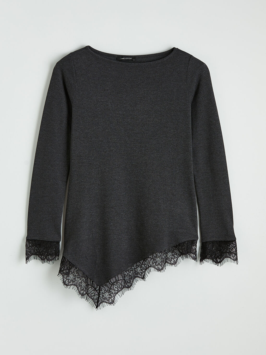 Antrasit Kayık Yaka Asimetrik Dantel Bluz-5