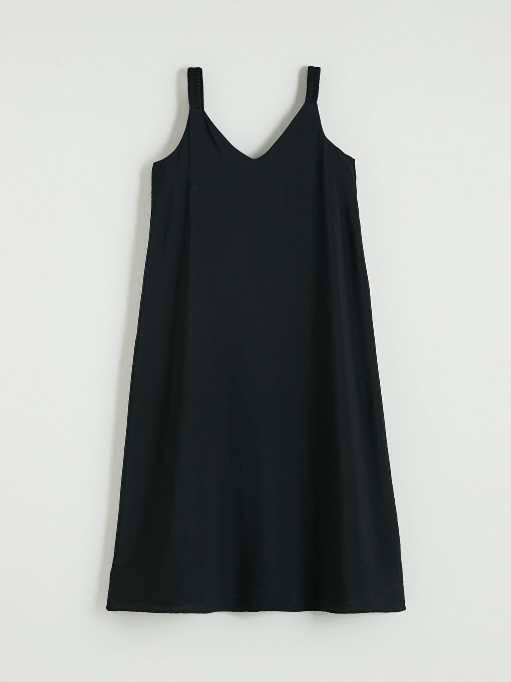 Siyah V Yaka Askılı A Kesim Elbise-4