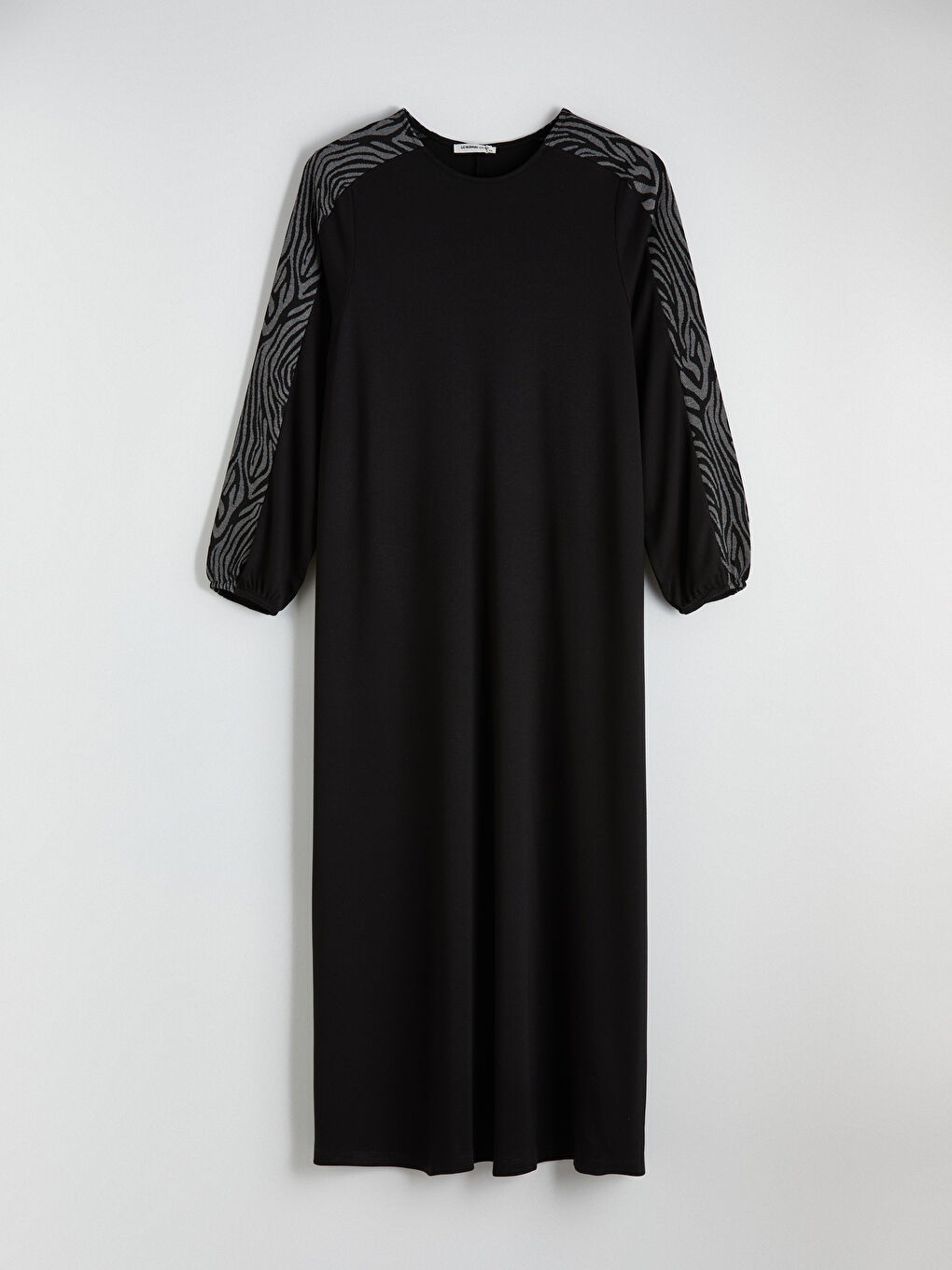 Siyah Bisiklet Yaka Desenli A Kesim Elbise