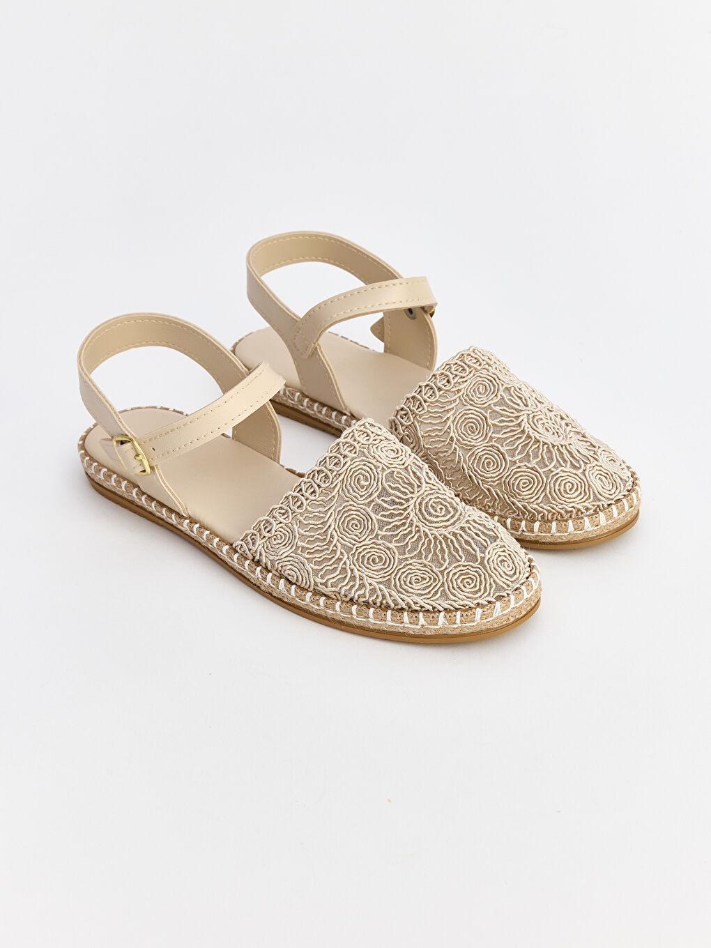 Bej Deri Görünümlü Kadın Sandalet