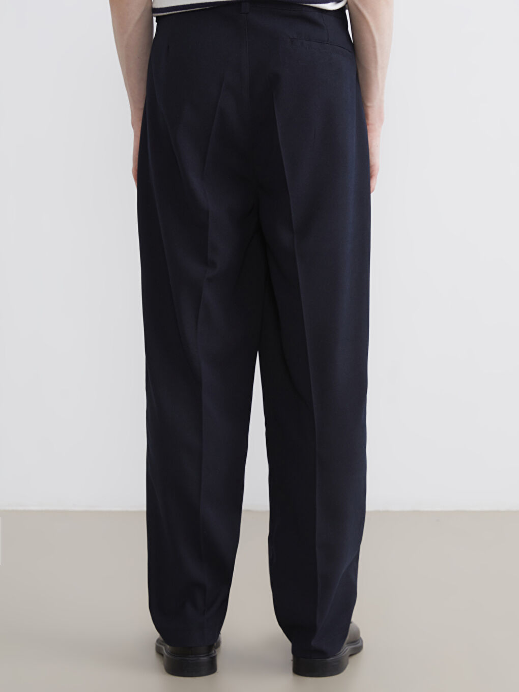 بنطلون رجالي واسع الطيّة-3