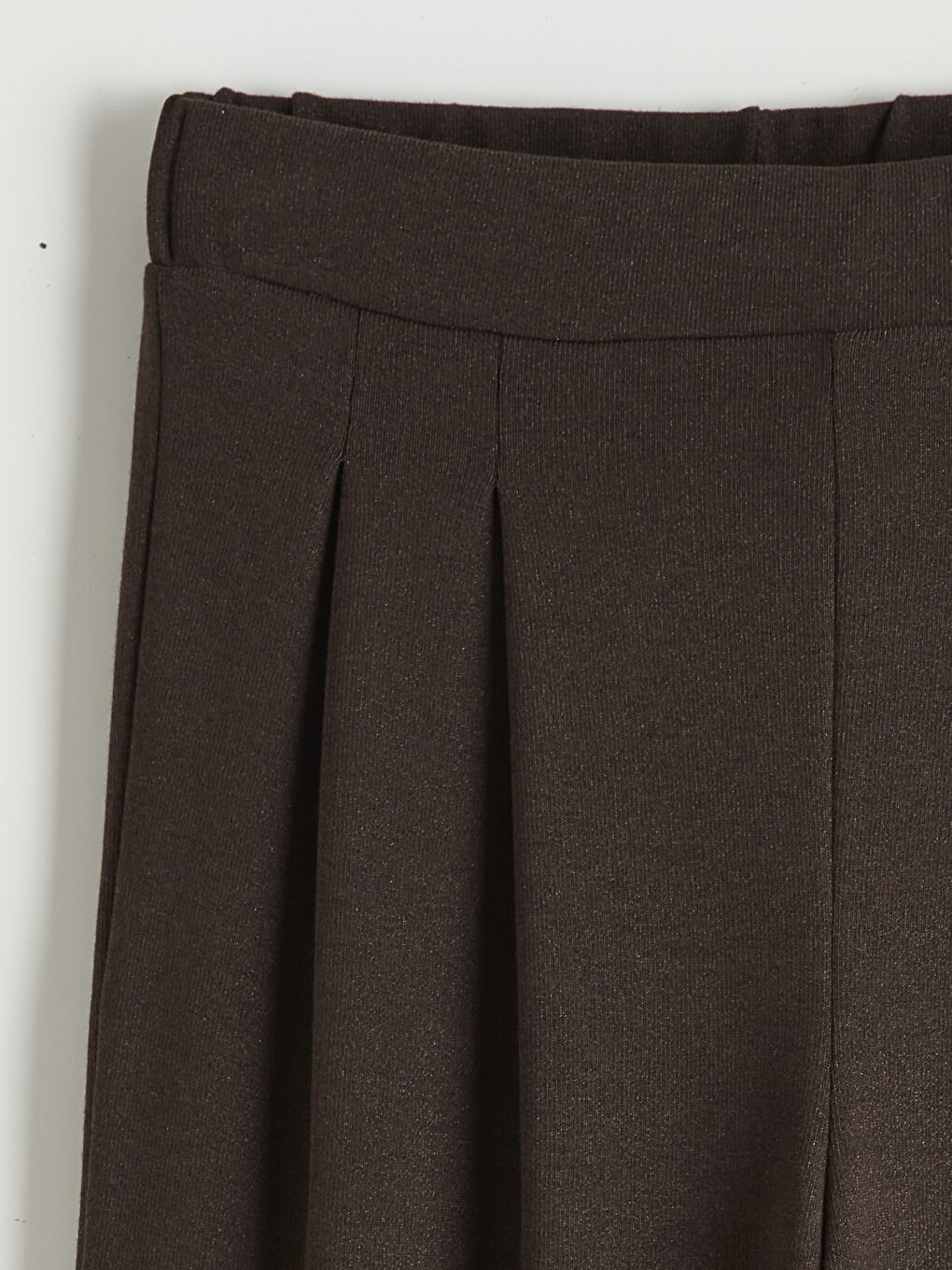 Kahverengi Beli Lastikli Geniş Paça Kadın Pileli Pantolon-1