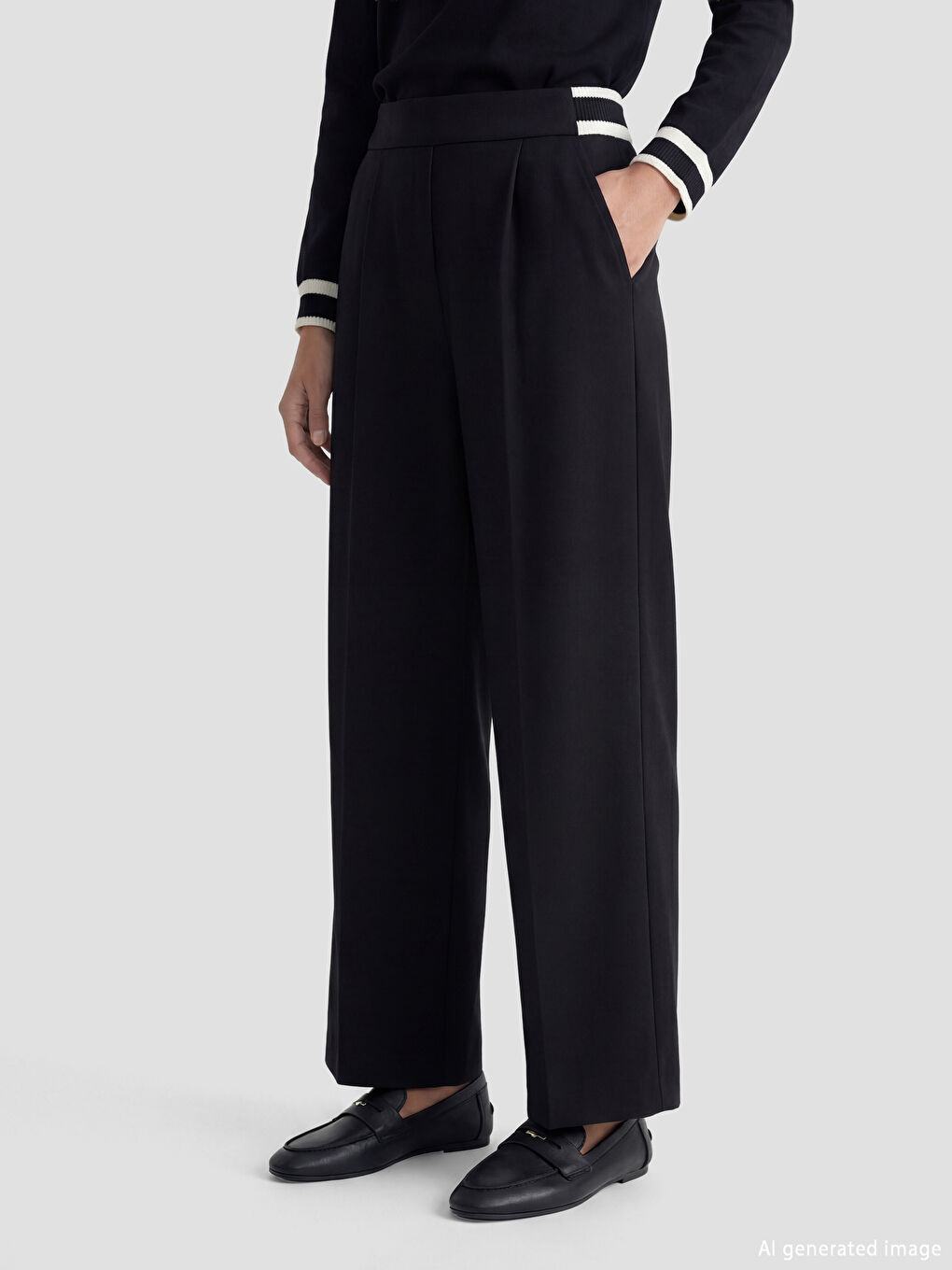 Siyah Beli Lastikli Geniş Paça Kadın Pileli Pantolon-3